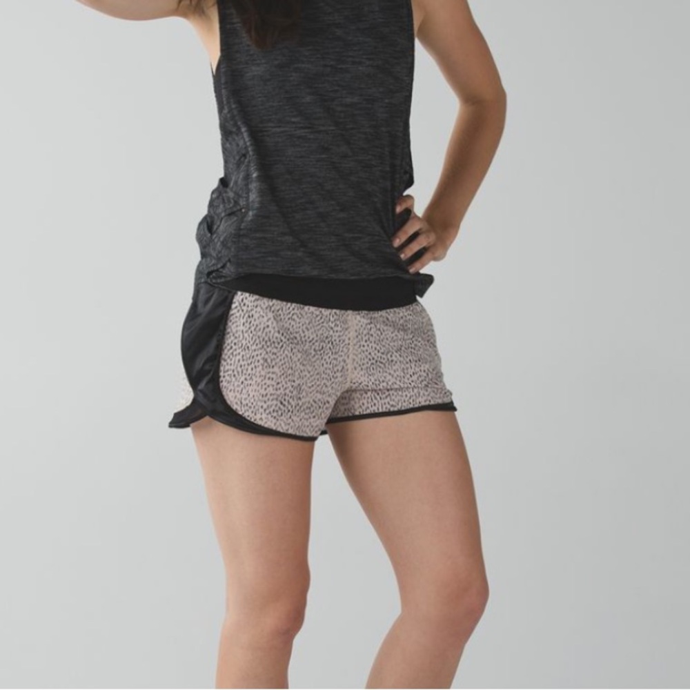 Lululemon super squad shorts dotty dash